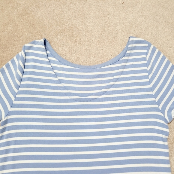 GAP The Modern Tee blue Striped Scoop Back Pima Cotton Blend Woman's Size XL Top - Picture 5 of 9
